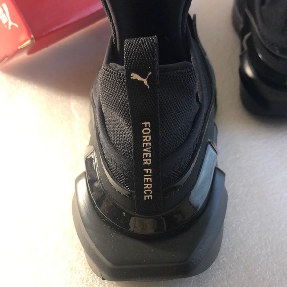 Puma women -Fierce2wn’s -size 7 -black - Picture 5 of 13